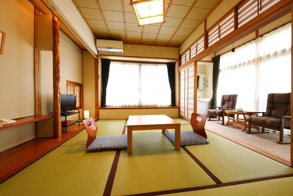 Ryokan Izumoya Yufuin Luaran gambar